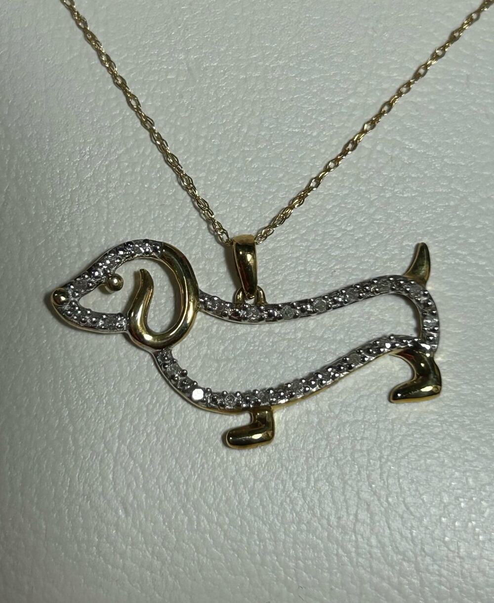 NWT 10K yellow & White Gold Diamond Pavé Dachshund Dog charm Pendant necklace
